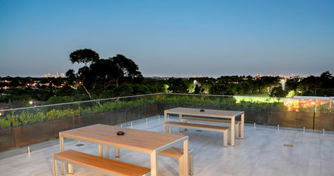 Studio 8 Residences - Adults Only - Accommodation in Surfers Paradise 6