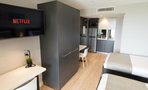 Studio 8 Residences - Adults Only - Accommodation in Surfers Paradise 4