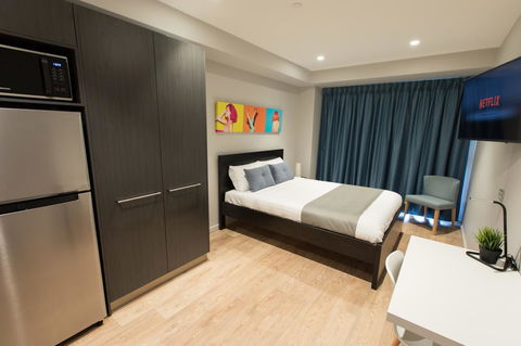 Studio 8 Residences - Adults Only - Accommodation in Surfers Paradise 11