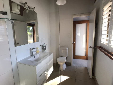 Treetops Everglades Villa - Accommodation in Surfers Paradise 22