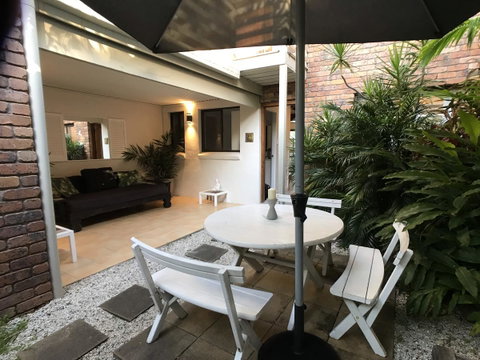 Treetops Everglades Villa - Accommodation in Surfers Paradise 18