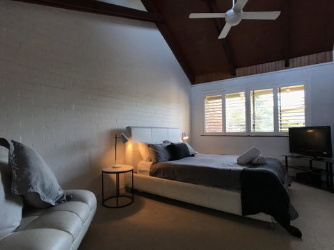Treetops Everglades Villa - Accommodation in Surfers Paradise 26