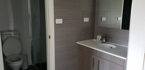 Carlton Suites - Accommodation in Surfers Paradise 11