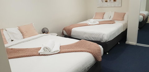 Carlton Suites - Accommodation in Surfers Paradise 12