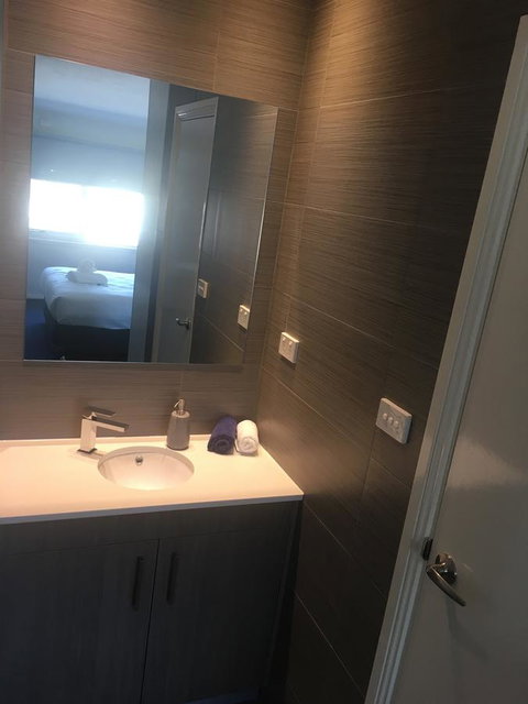 Carlton Suites - Accommodation in Surfers Paradise 31