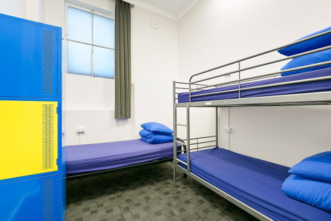 Mad Monkey Downtown - Accommodation in Surfers Paradise 9