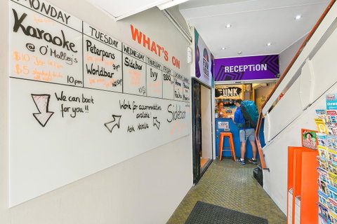 Mad Monkey Downtown - Accommodation in Surfers Paradise 4