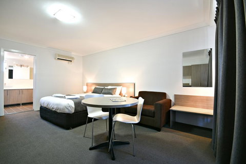 The Aberdeen Motel - Accommodation in Surfers Paradise 2