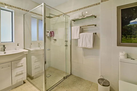 Bundanoon Lodge - Accommodation in Surfers Paradise 40
