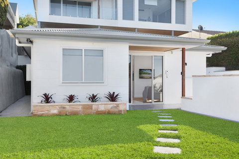 Modern Guest House - Accommodation in Surfers Paradise 2