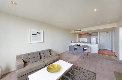Wyndel Apartments North Sydney - Harbour Watch - Accommodation in Surfers Paradise 1