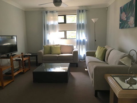 Sydney Amazing Holiday Home Bridal BnB - Accommodation in Surfers Paradise 19