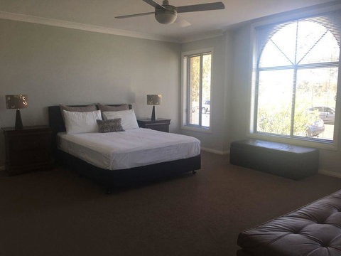 Sydney Amazing Holiday Home Bridal BnB - Accommodation in Surfers Paradise 7