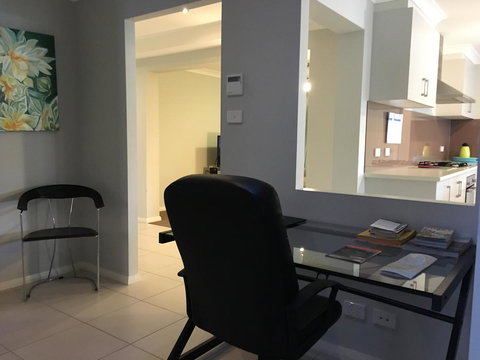 Sydney Amazing Holiday Home Bridal BnB - Accommodation in Surfers Paradise 27