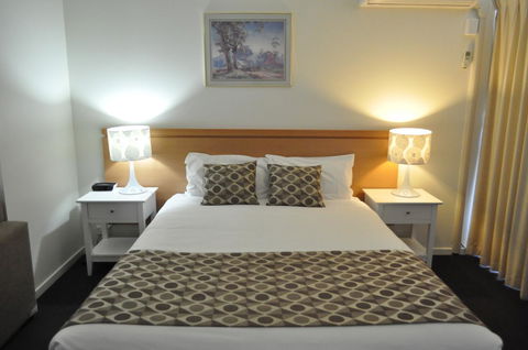 Albury Burvale Motor Inn - Accommodation in Surfers Paradise 0
