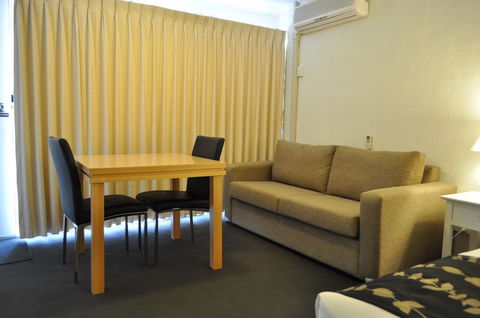 Albury Burvale Motor Inn - Accommodation in Surfers Paradise 25