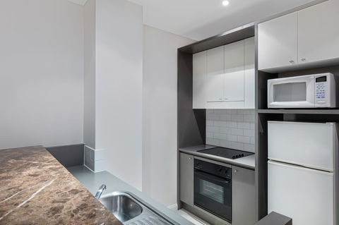 Adina Apartment Hotel Sydney Central - Accommodation in Surfers Paradise 22