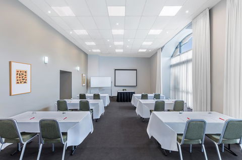 Adina Apartment Hotel Sydney Central - Accommodation in Surfers Paradise 10