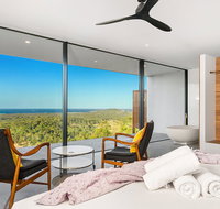 Sundays at Byron - Accommodation in Surfers Paradise
