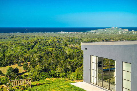 Sundays At Byron - Accommodation in Surfers Paradise 1