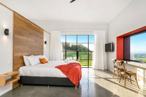 Sundays At Byron - Accommodation in Surfers Paradise 11