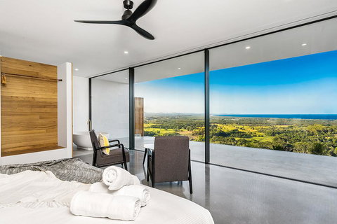 Sundays At Byron - Accommodation in Surfers Paradise 32