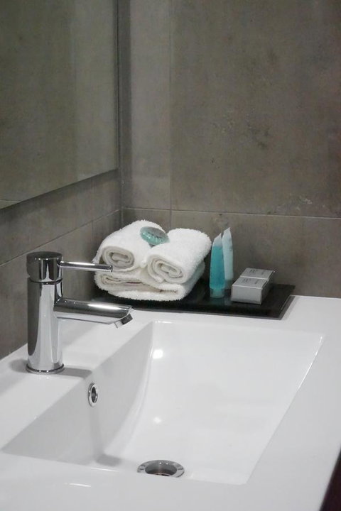 Panorama Bathurst - Accommodation in Surfers Paradise 29