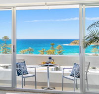 Relaxed beachside living - Accommodation in Surfers Paradise