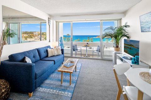 Relaxed Beachside Living - Accommodation in Surfers Paradise 8