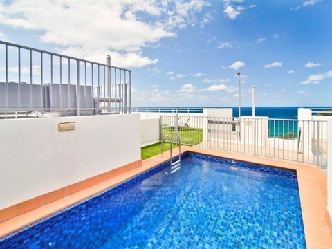 Relaxed Beachside Living - Accommodation in Surfers Paradise 16