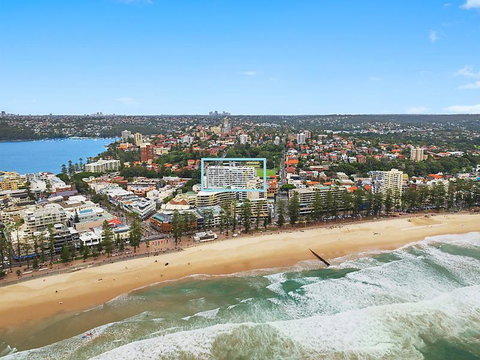 Relaxed Beachside Living - Accommodation in Surfers Paradise 22