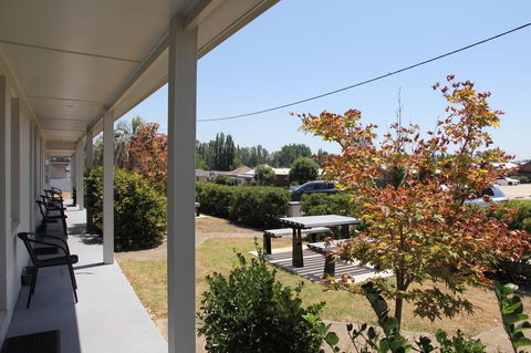 Tumut Apartments - Accommodation in Surfers Paradise 13