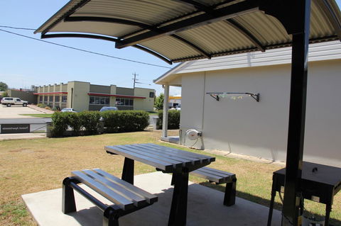 Tumut Apartments - Accommodation in Surfers Paradise 18