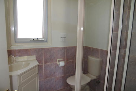 Tumut Apartments - Accommodation in Surfers Paradise 11
