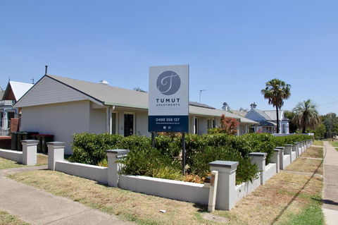 Tumut Apartments - Accommodation in Surfers Paradise 0
