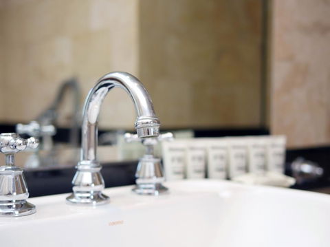 Panoramic Harbour Views And Unbeatable Comfort - Accommodation in Surfers Paradise 14