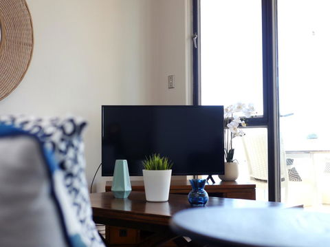 Panoramic Harbour Views And Unbeatable Comfort - Accommodation in Surfers Paradise 11