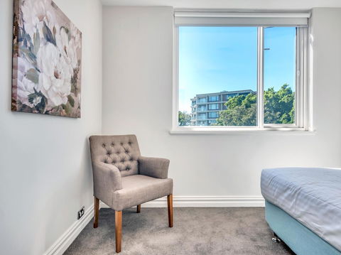 Panoramic Harbour Views And Unbeatable Comfort - Accommodation in Surfers Paradise 13