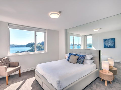 Panoramic Harbour Views And Unbeatable Comfort - Accommodation in Surfers Paradise 3