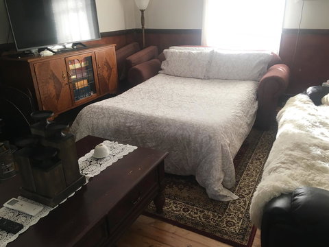 Caledonia Cottage - Accommodation in Surfers Paradise 4