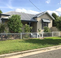 Caledonia Cottage - Accommodation in Surfers Paradise