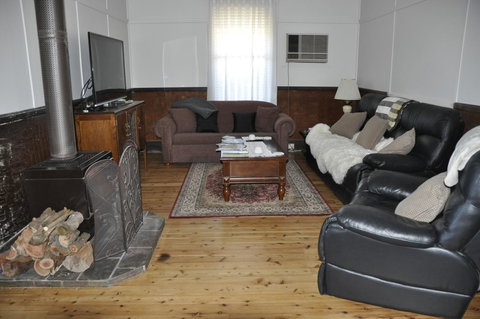 Caledonia Cottage - Accommodation in Surfers Paradise 10