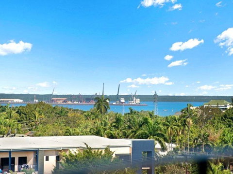 Nomikis\'On The Avenue - Accommodation in Surfers Paradise 15