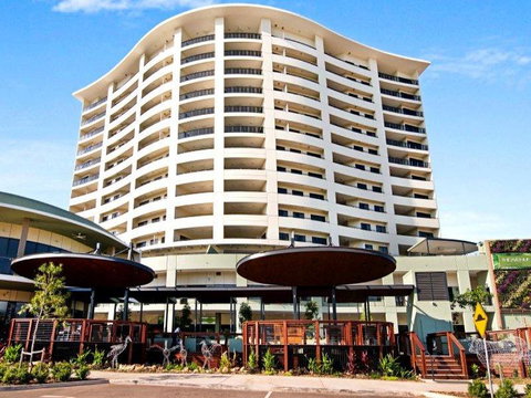 Nomikis\'On The Avenue - Accommodation in Surfers Paradise 16
