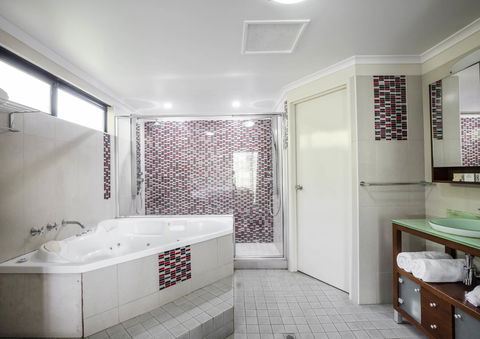 Mercure Darwin Airport Resort - Accommodation in Surfers Paradise 11