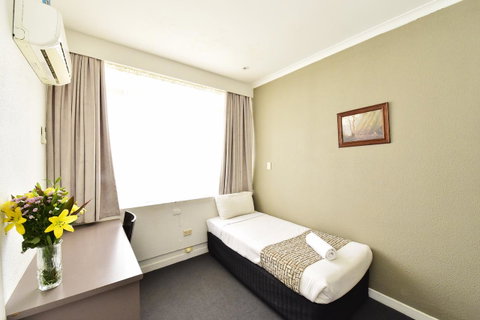 Diplomat Hotel Alice Springs - Accommodation in Surfers Paradise 7