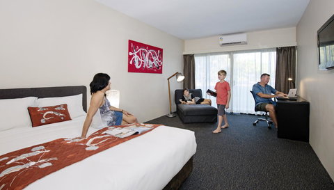 Mercure Kakadu Crocodile - Accommodation in Surfers Paradise 13