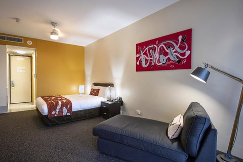 Mercure Kakadu Crocodile - Accommodation in Surfers Paradise 10