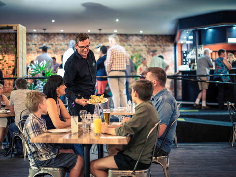 Mercure Kakadu Crocodile - Accommodation in Surfers Paradise 37