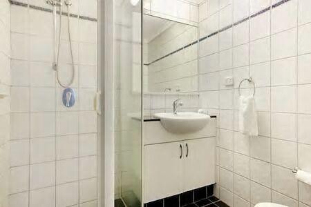 Central Studio, Darwin CBD Northern Territory - Accommodation in Surfers Paradise 9